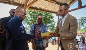 Cérémonie d’inauguration du Tribunal de paix de Demba au Kasaï central par le Ministre d’État à la justice Guillaume Ngefa