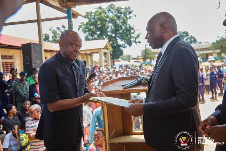 Cérémonie d’inauguration du Tribunal de paix de Demba au Kasaï central par le Ministre d’État à la justice Guillaume Ngefa