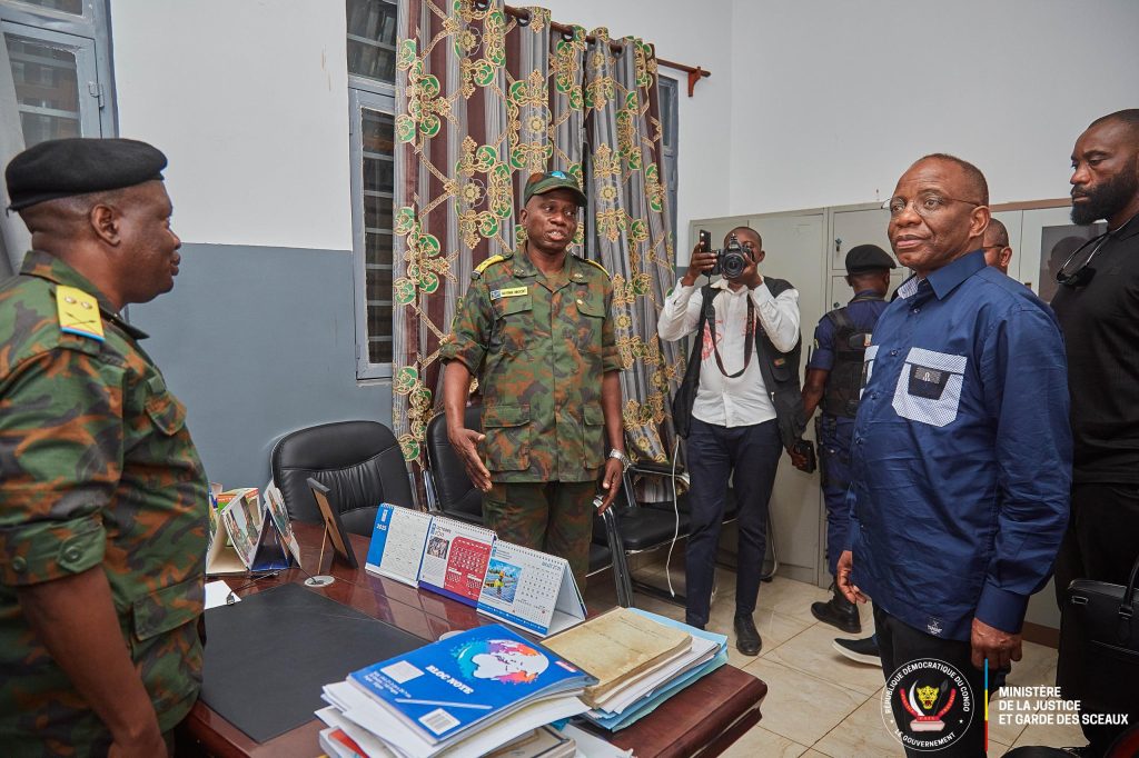 Inspection des cours et tribunaux du Kasai Central par le Ministre d'État à la Justice Guillaume Ngefa