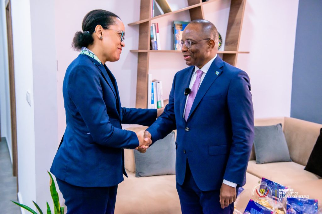 Séance de travail Ministre de la Justice Guillaume Ngefa et son collègue de l'Enseignement Raisa Malu au sujet de la violence dans les milieux scolaires