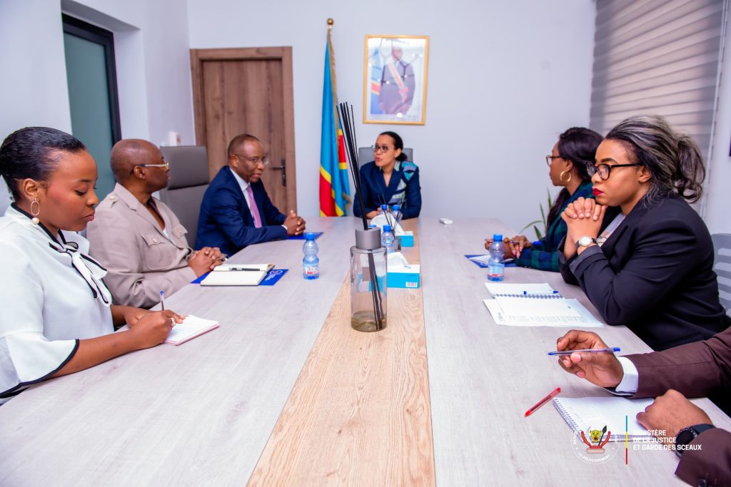 Séance de travail Ministre de la Justice Guillaume Ngefa et son collègue de l'Enseignement Raisa Malu au sujet de la violence dans les milieux scolaires
